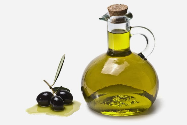 Figure 1: Oleic acid, found in olive oil, plays a role in cancer prevention.