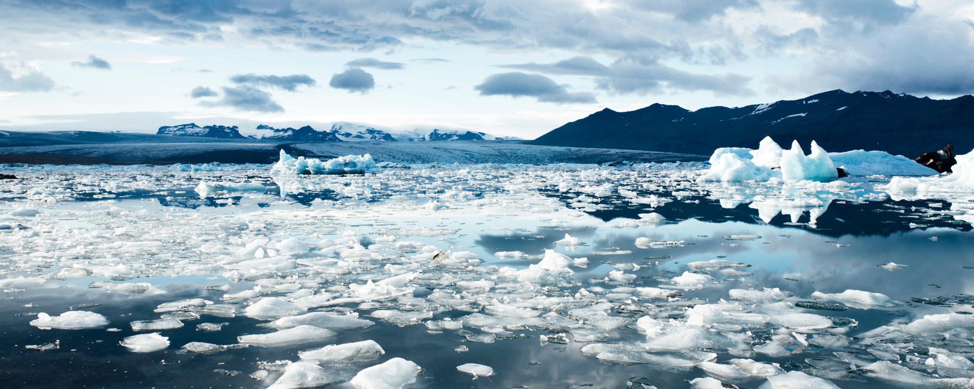 Figure 1. Increased freshwater runoff, accumulation of the sediment flux, and prolonged open-water periods correlate with increasing delta sizes and show the effects of climate change.
